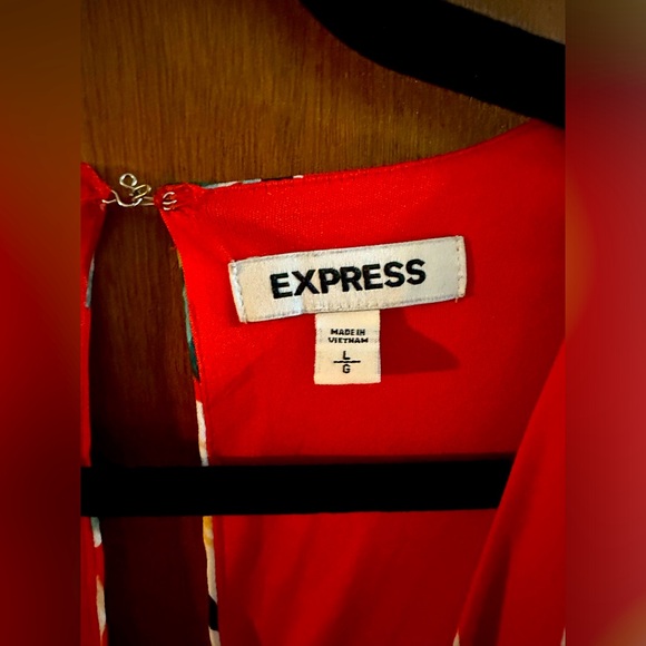 Express Red Floral Skater Dress Size Large - Picture 8 of 8